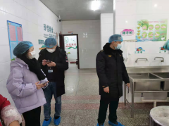 <b>同时以校园周边小卖部、餐饮店、饮品店单元开</b>